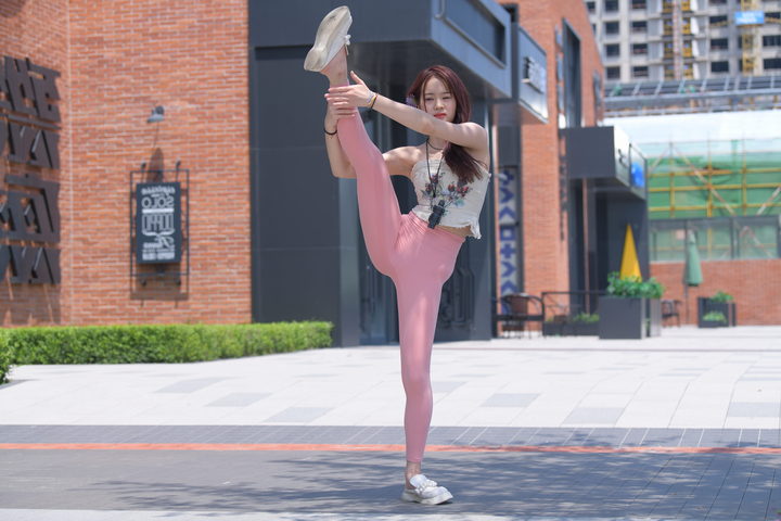 QD4012 套图750张+视频-神兽街拍