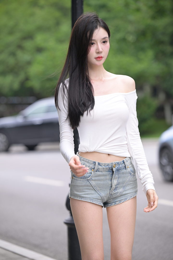 QD4261 套图237张-神兽街拍