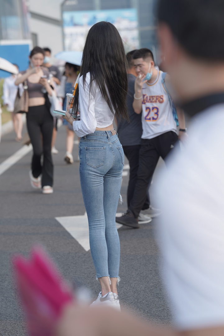 QD4341 套图286张-神兽街拍