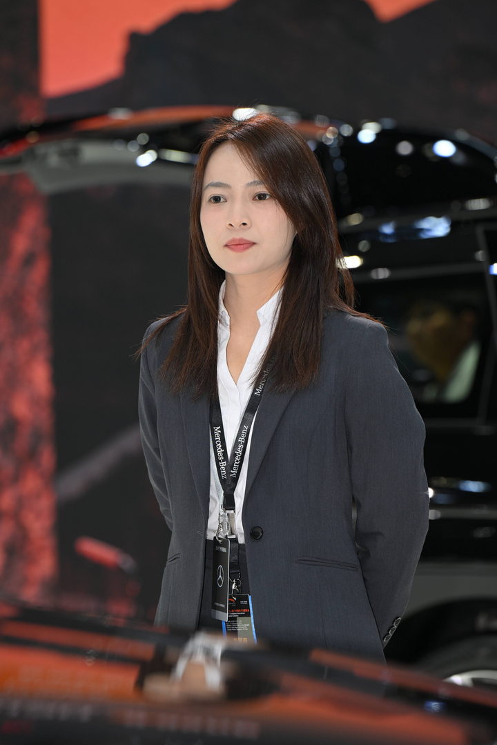 QD4494 套图145张-神兽街拍