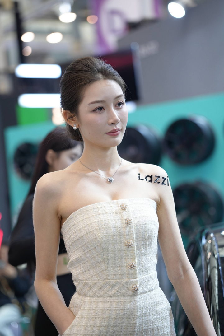 图片[2]-QD4556 套图82张+视频-神兽街拍