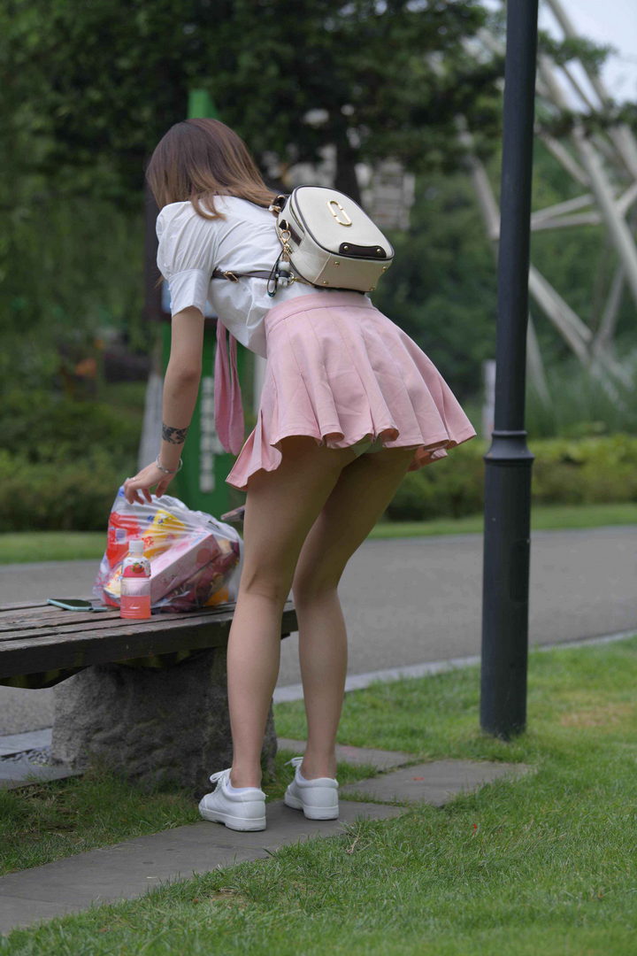 QB1002 套图723张+视频-神兽街拍